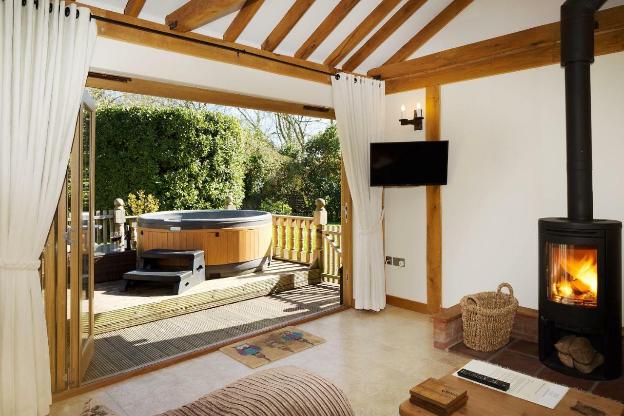 Owl'S Hoot Vila Thorndon Exterior foto